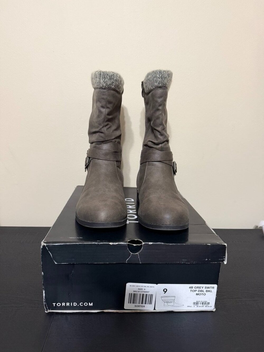 Grey Faux Leather Sweater-Trimmed Slouchy Moto Boot (WW)
